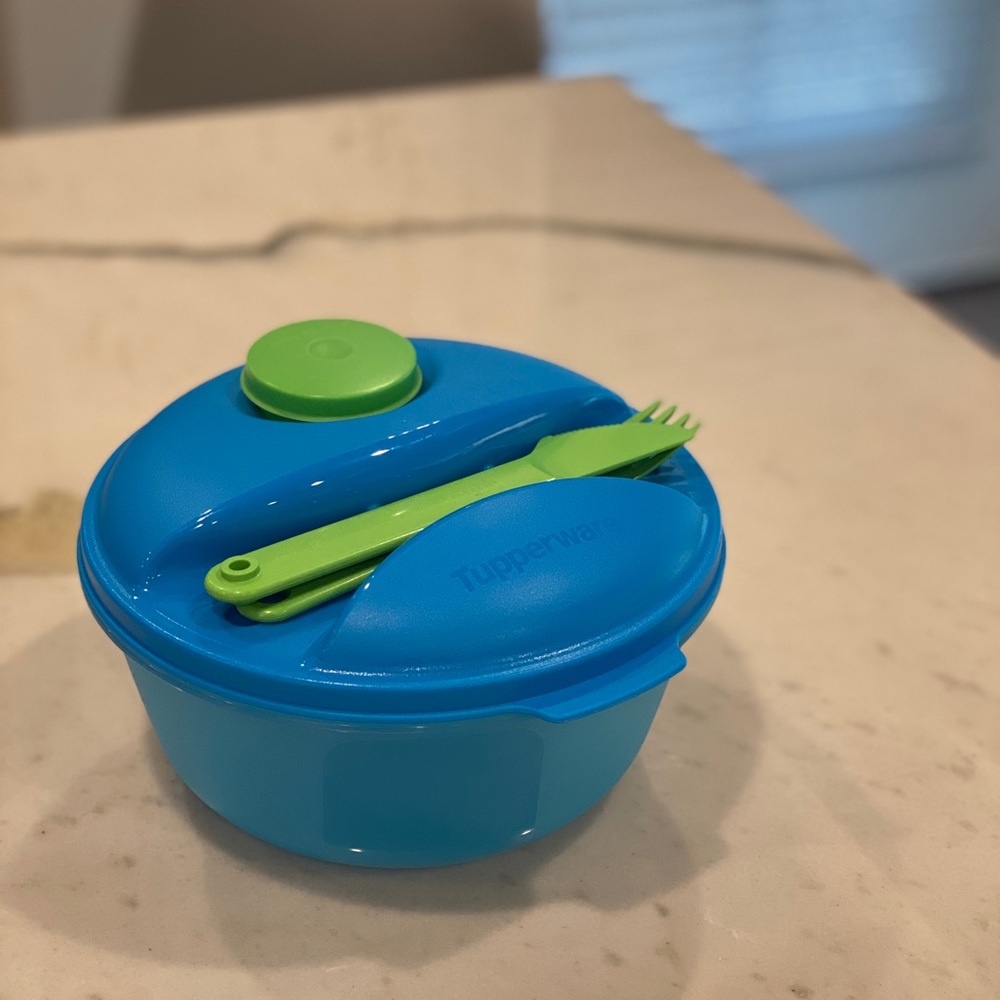 *NEW* Tupperware Bundle - Picture 4 of 6